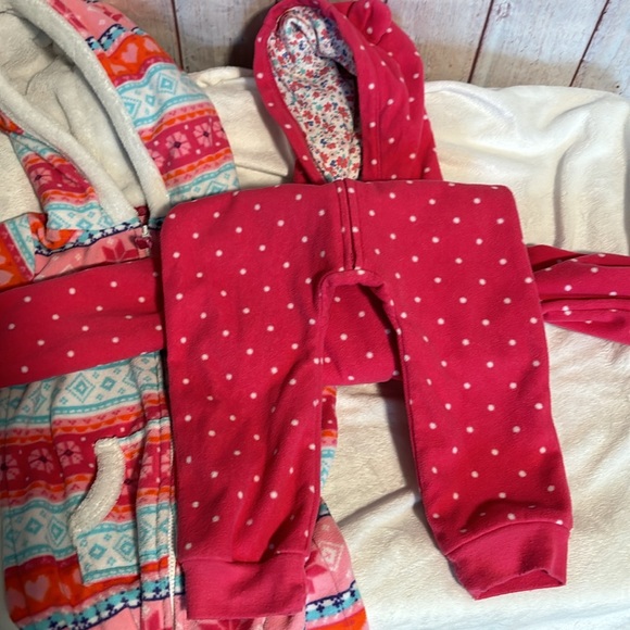 EUC 2 Pack Carters Hooded Zip-Up Fleece Jumpsuits Size 18 Months - Picture 3 of 11